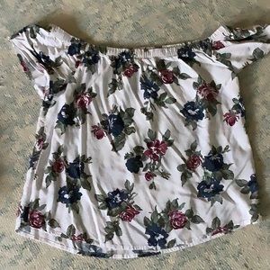 Off the shoulder Abercrombie blouse. (xs)